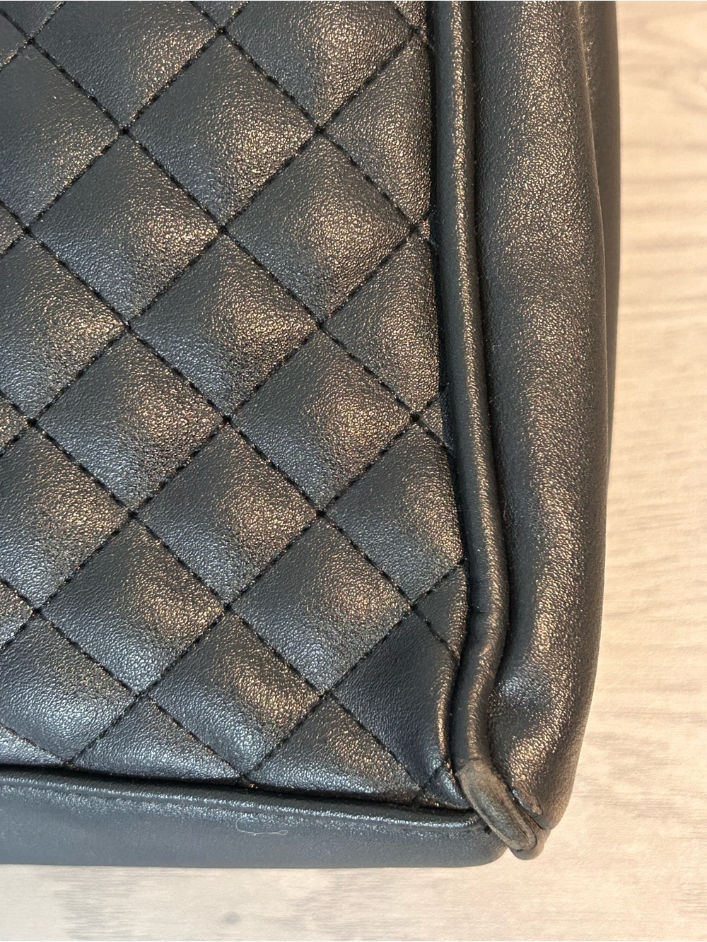 Quilted Black Gold Chain-Handle Tote Bag - Picture 3 of 11